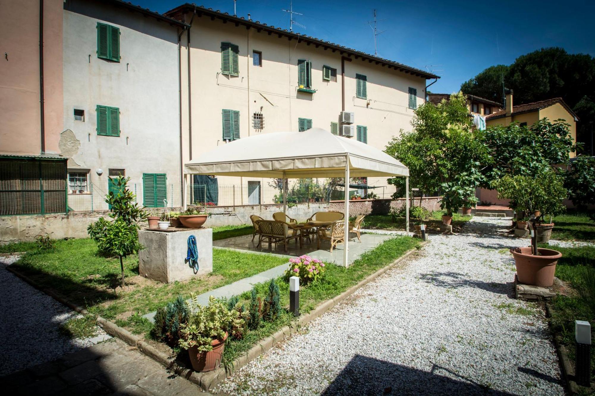 Locanda Dei Fiori Pistoia Exterior foto